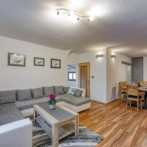  Apartment Suki