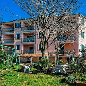  Apartment Mareonda
